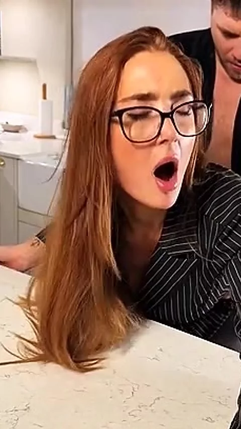 Amateur mom takes standing dick deep