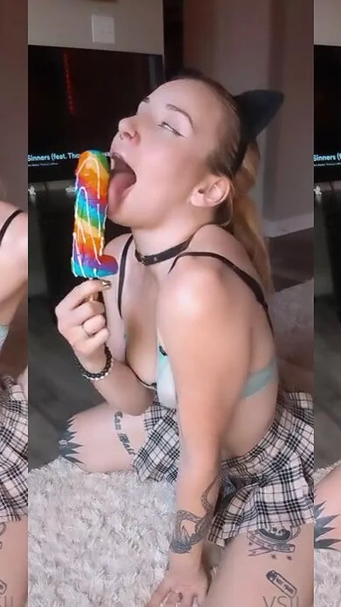 Blonde's Perfect Ass Teases with Solo Dildo Play