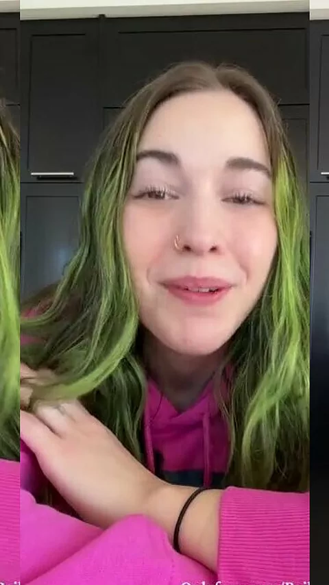 Teen Tempts with Tight Pussy & Perfect Ass
